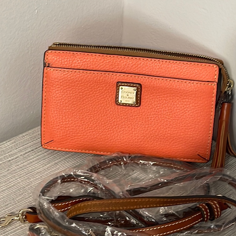 Dooney&Bourke convertible clutch/crossbody/belt wallets
